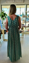 Load image into Gallery viewer, Rayna Emerald Green Maxi Dress
