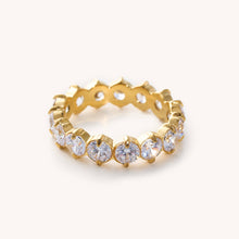 Load image into Gallery viewer, Ritz Circle Diamond Ring
